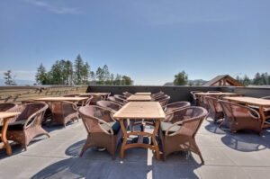 Simonholt Restaurant Menu - Nanaimo