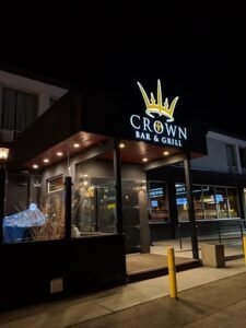 Four Crowns Restaurant & Bar Menu - Winnipeg